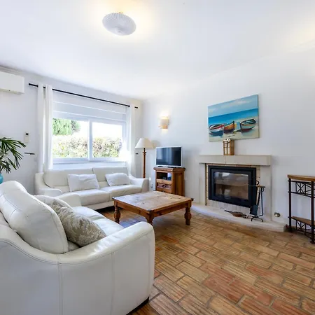 Two Bedroom Townhouse - Stamango * Luz